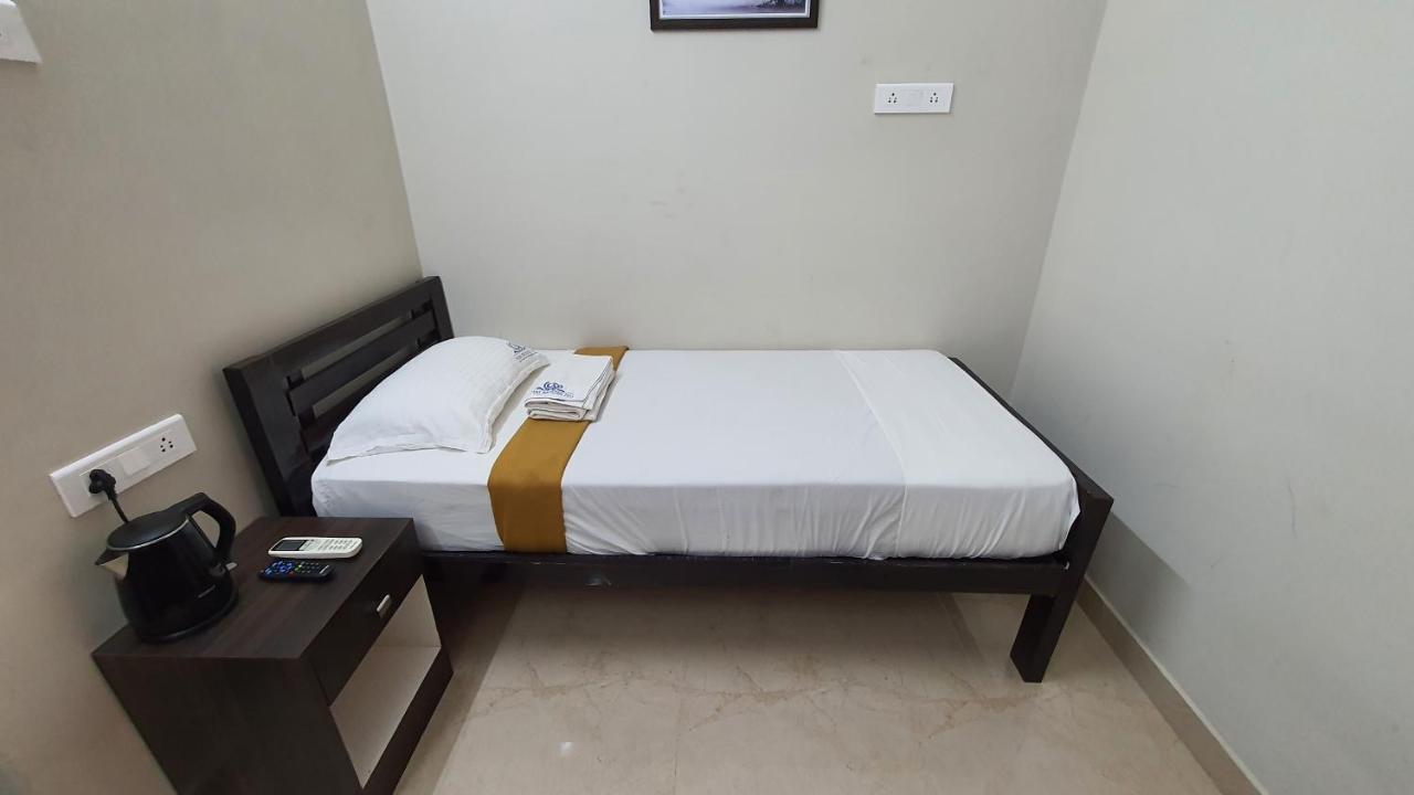 Hotel Akshith Inn Thanjavur Exterior photo